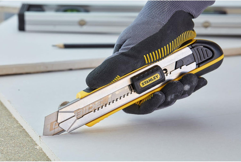  Stanley 1-94-738 94-738 Boîte Métal 5 Tiroirs - Grand Volume De Rangement -deux Poignées Articulées & STANLEY FATMAX Cutter à Cartouche - Chariot En Acier Inoxydable, 6 Lames 18 Mm Incluses, Robuste