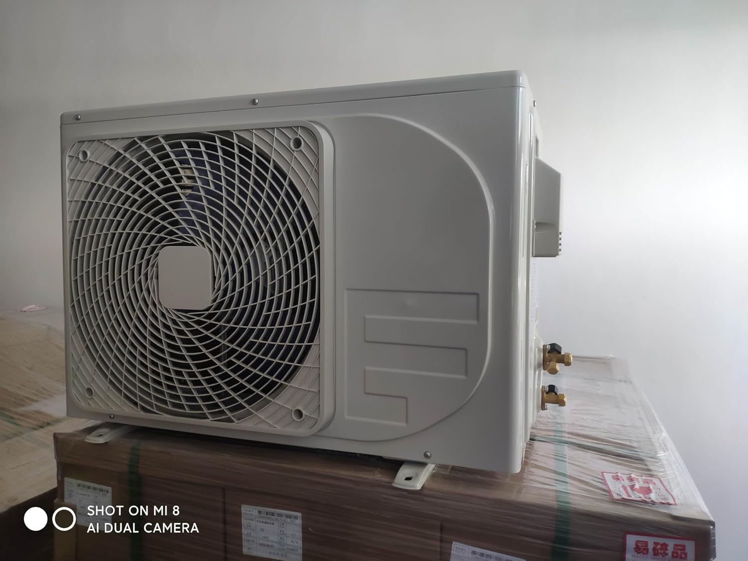 GENERIC JNTECH 24000BTU Solar ACDC Inverter Ductless Mini Split Air Conditioner & Heater